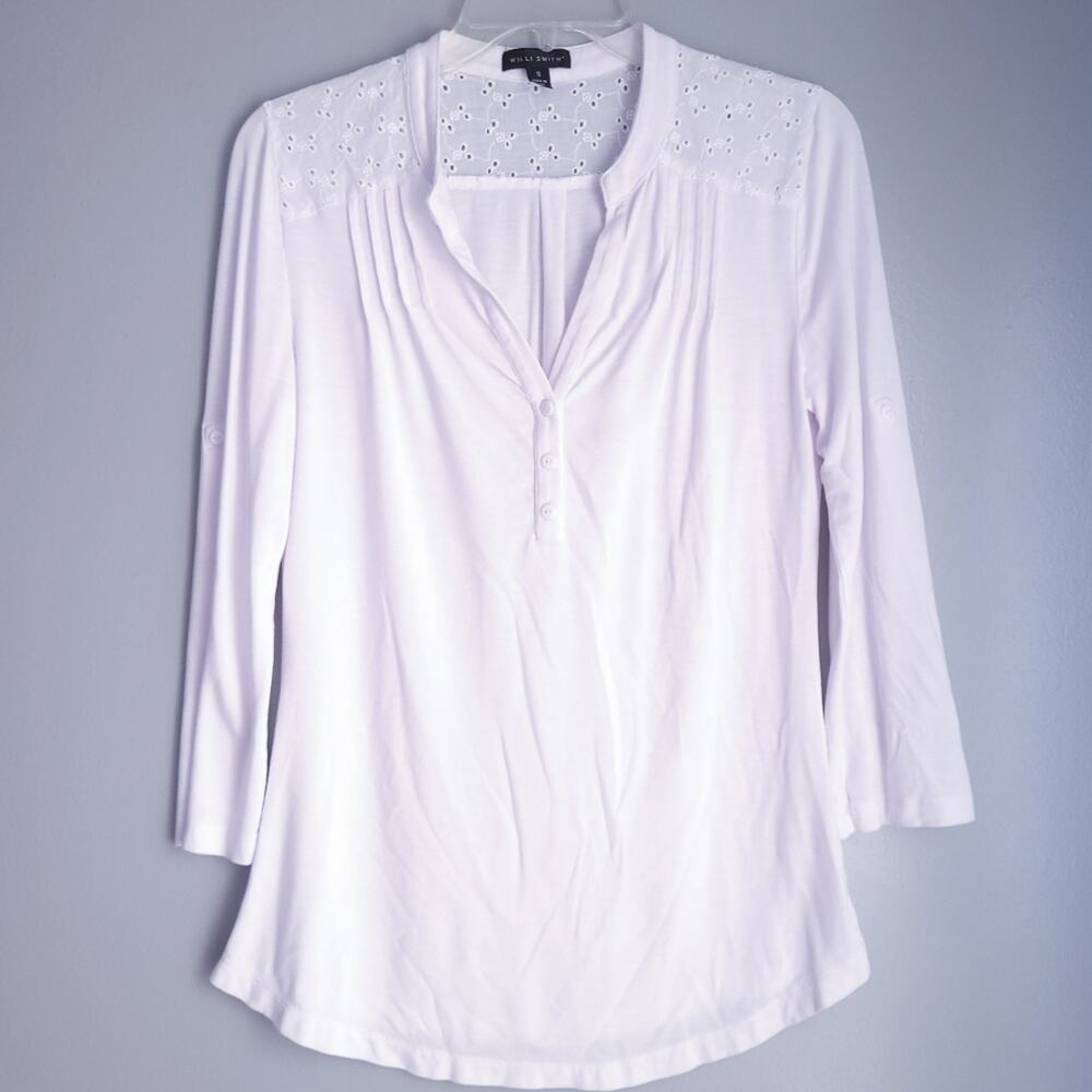 Willi Smith Blouse Small White, 3/4 Sleeves, Eyelet Shoulder Detail, Vneck